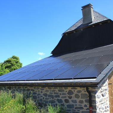 panneaux-solaires-energies-renouvelables-saint-flour-mourgues-cantal